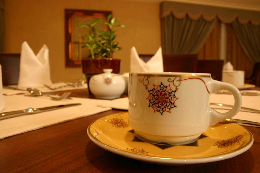 Amjad Royal Suites Hotel Jiddah Ristorante foto